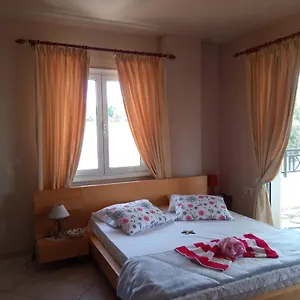 Hostel Saint George Karteros